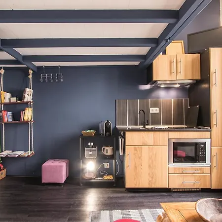 Mezzanine Bleu روكوبرُن كاب مارتي