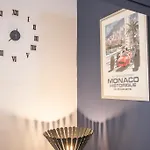 Mezzanine Bleu ロクブリュヌ＝カップ＝マルタン