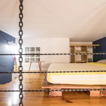 Mezzanine Bleu