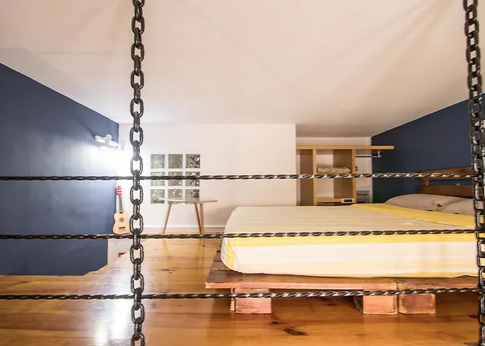 Mezzanine Bleu